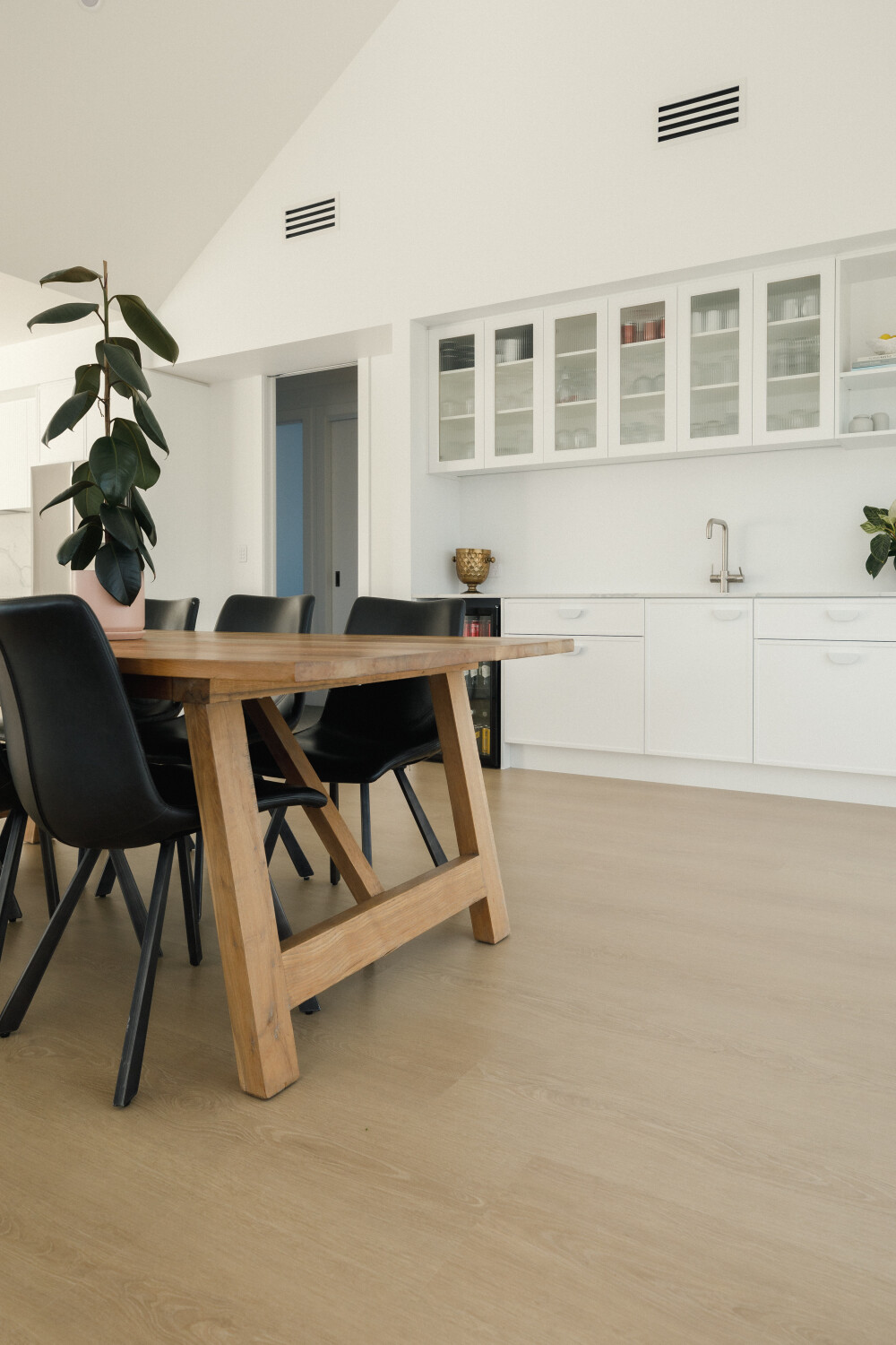 Woodland Lifestyle Gaudi Oak 4